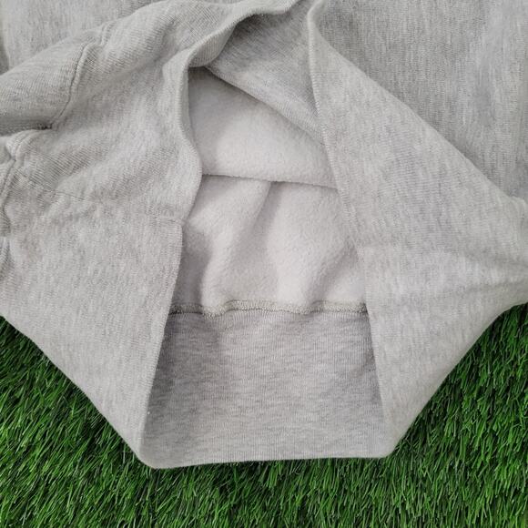 Vintage Champion Reverse-Weave Sweatshirt L/XL 23x26 Crop USA - Picture 6 of 16